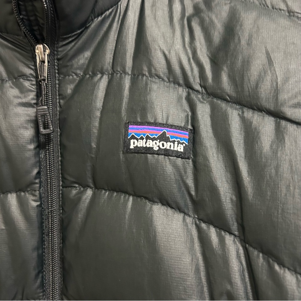 Patagonia Women's Down Sweater - Picture 4 of 6